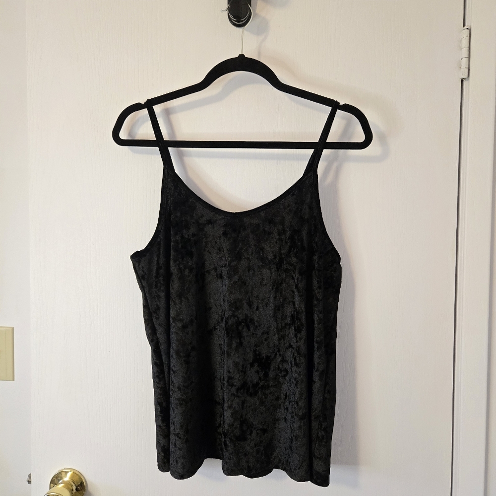George spaghetti strap top - Size M